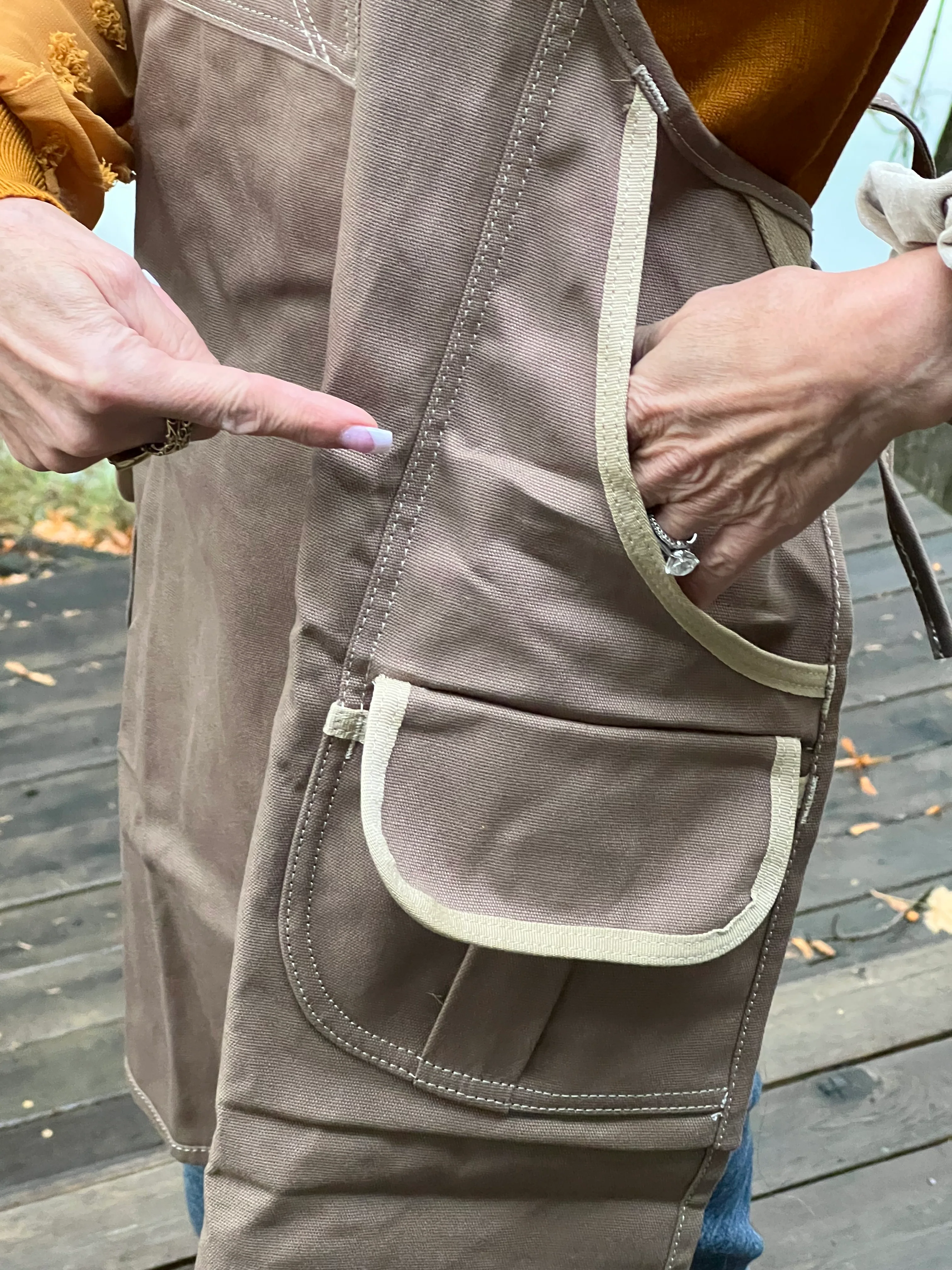 Skinner Craftsman Apron - Image 6